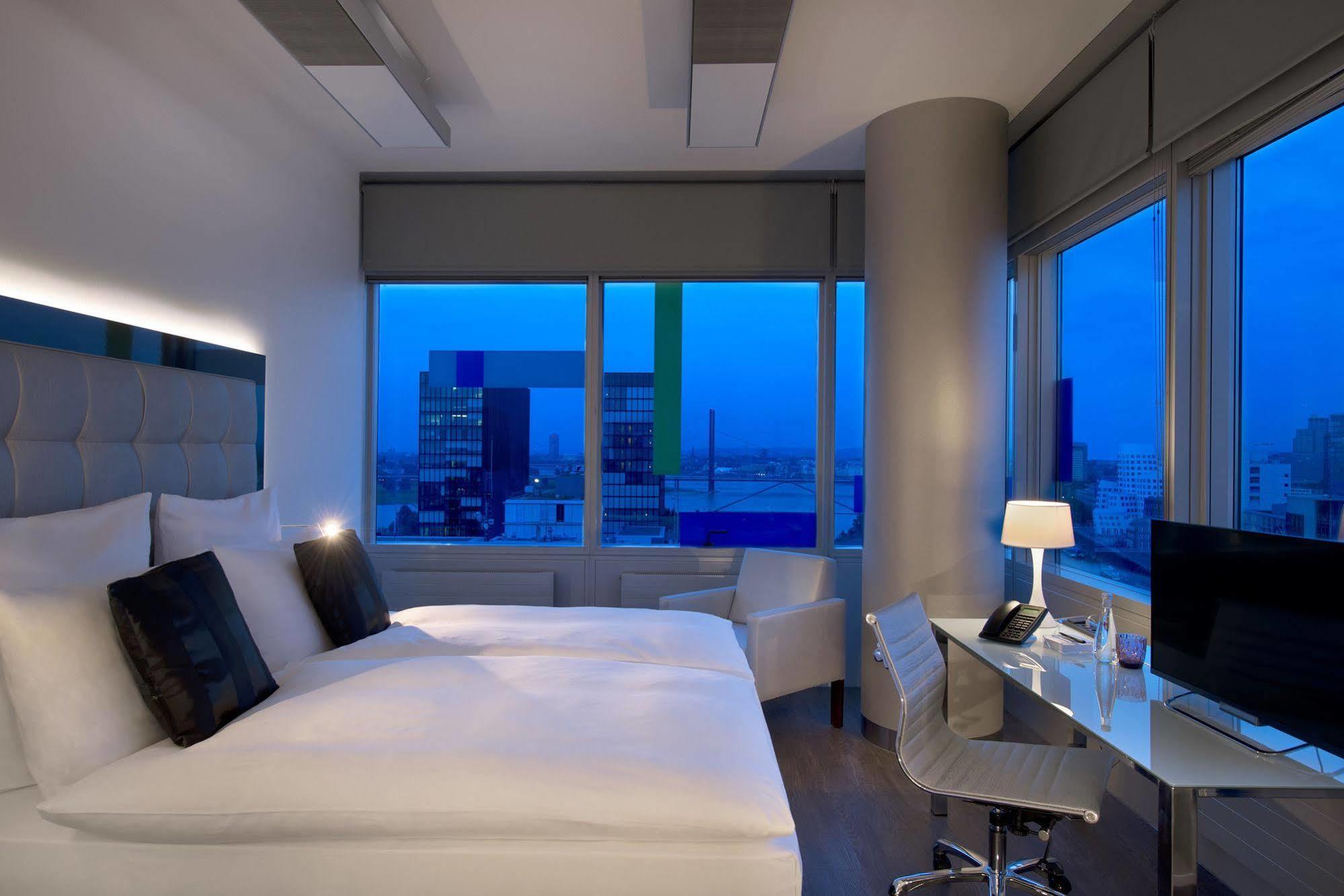 INNSiDE by Meliá Düsseldorf Hafen Eksteriør billede
